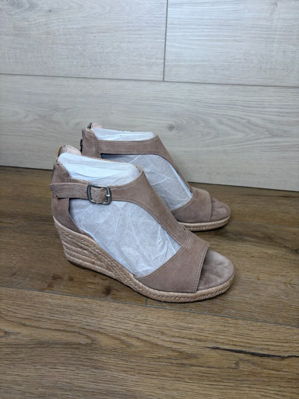 Lucky Brand Women's Cyleste Torano Suede Canvas T-Strap Wedges 6M